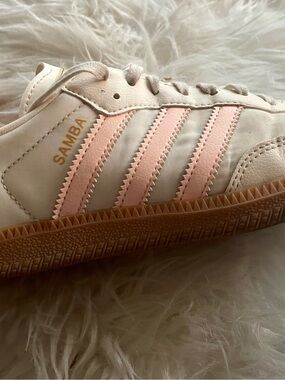 adidas OG Samba Sneakers with Pink Stripes - US W8